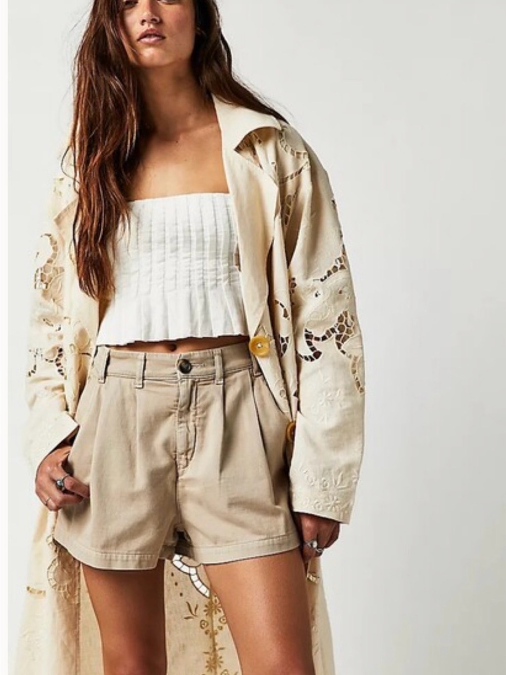 We The Free Beige SZ 0 Billie Chino Shorts in Almond Milk